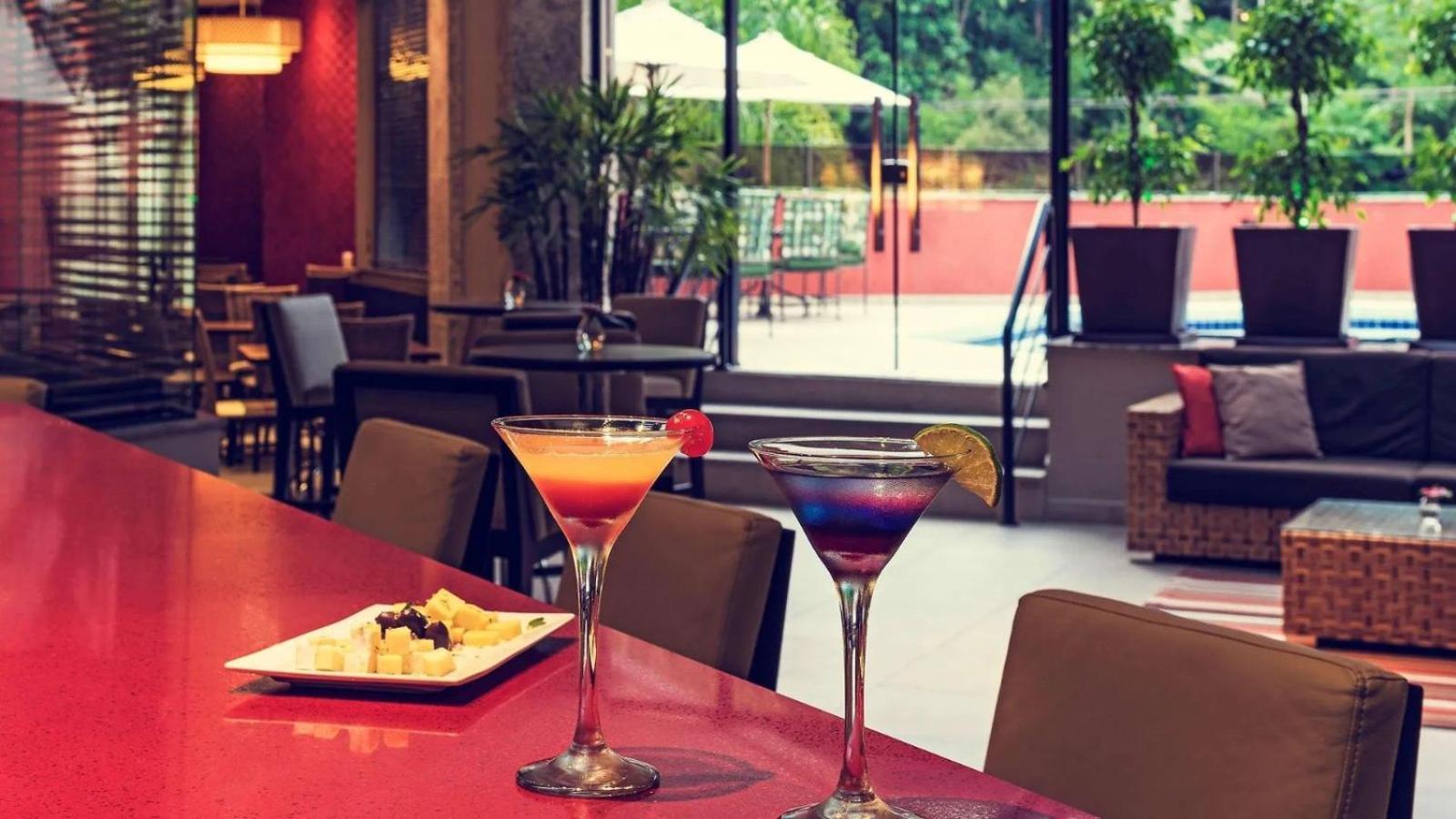 Apart Hotel Moderno Em جوينفيل المظهر الخارجي الصورة